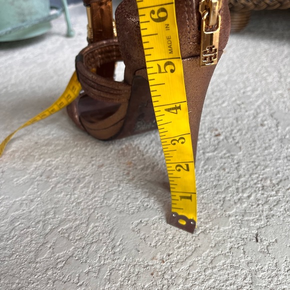 Tory Burch leather Sz 8 metallic bronze gold gladiator high heels pump shoes - Picture 13 of 13